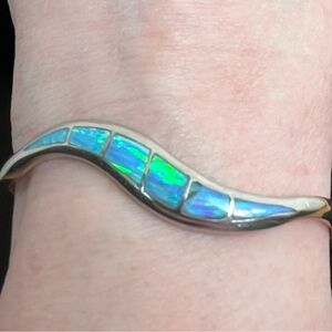 Vintage 7 Inch Mexico Sterling Silver Blue Fire Opal Bracelet